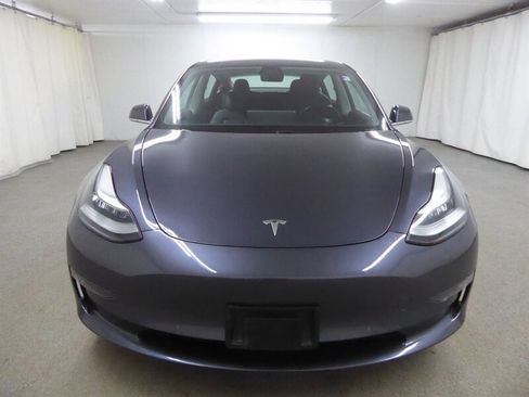 Used 2018 Tesla Model 3 Long Range image 2