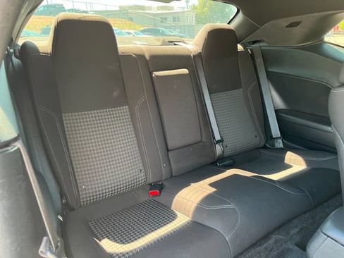 Used 2018 Dodge Challenger SXT RWD image 10
