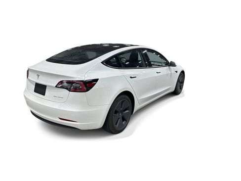Certified 2022 Tesla Model 3 Long Range AWD/4WD image 6