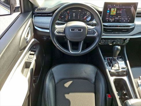 Used 2022 Jeep Compass Latitude w/ Convenience Group AWD/4WD image 21