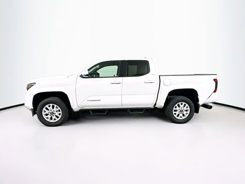 Used 2024 Toyota Tacoma SR5 image 4