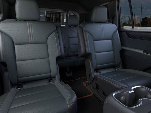 New 2026 GMC Acadia AT4 w/ Luxury Package AWD/4WD image 42