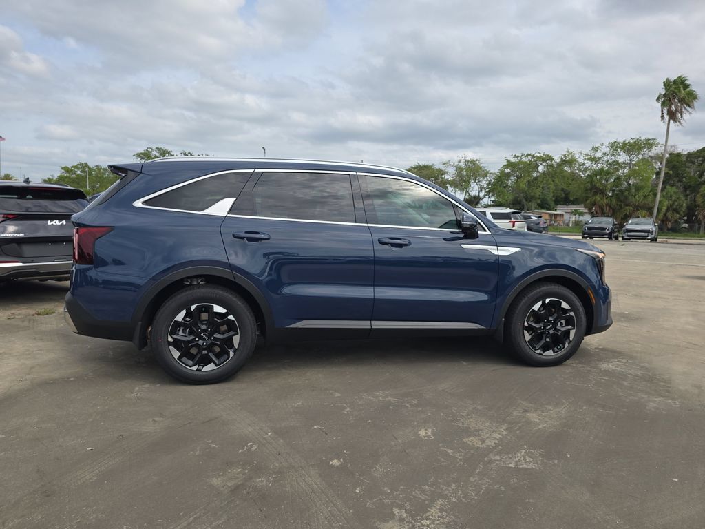 New 2026 Kia Sorento S w/ S Panoramic Sunroof Package FWD image 9