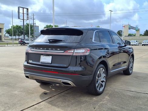 Used 2022 Lincoln Nautilus Reserve w/ Equipment Group 201A FWD image 2