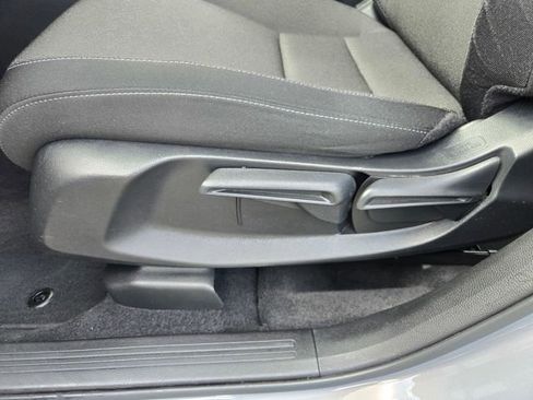 Used 2024 Honda CR-V LX image 16