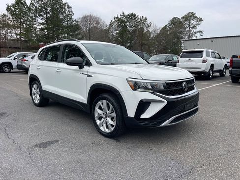 Used 2023 Volkswagen Taos S image 4