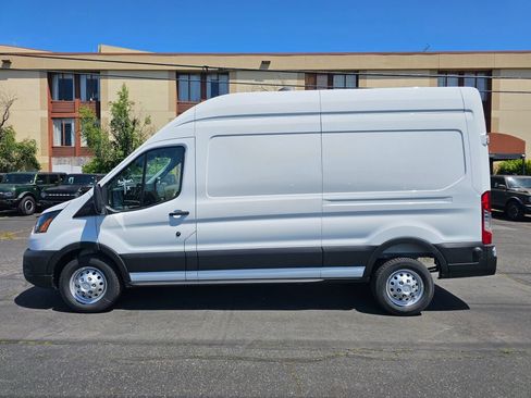 New 2026 Ford Transit 250 148 High Roof AWD image 2