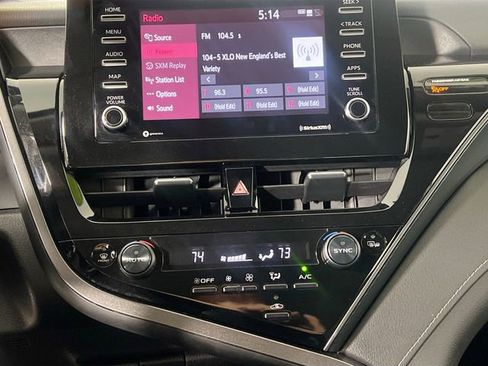 Used 2024 Toyota Camry SE FWD image 13