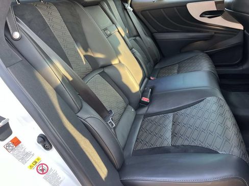 Used 2019 Lexus LS 500 F Sport w/ Accessory Package (Z1) AWD/4WD image 24