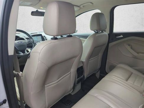 Used 2017 Ford Escape SE w/ SE Leather Comfort Package FWD image 22