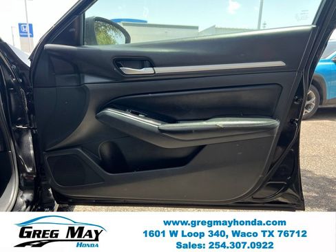 Used 2023 Nissan Altima 2.5 SV FWD image 12