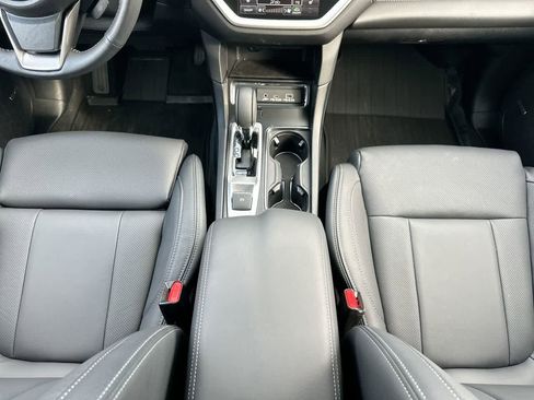 Certified 2025 Subaru Ascent Limited image 30