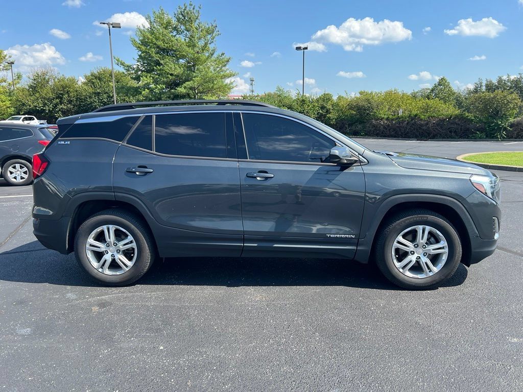 Used 2019 GMC Terrain SLE w/ Driver Convenience Package AWD/4WD image 5