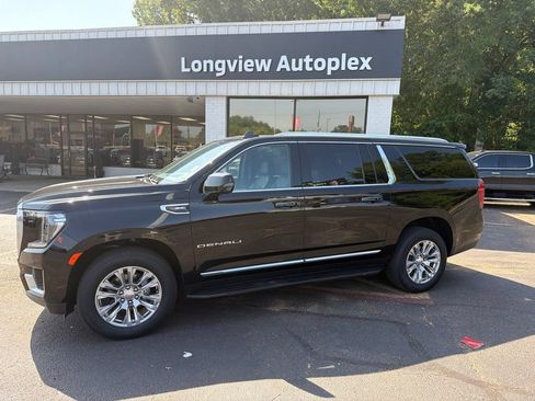 Used 2021 GMC Yukon XL Denali RWD image 2