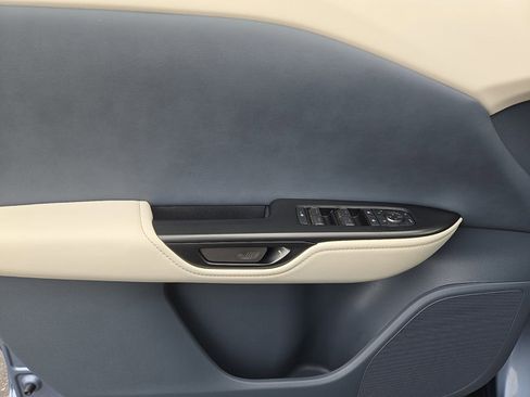 Used 2025 Lexus RZ 450e image 12