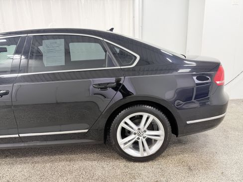 Used 2014 Volkswagen Passat TDI SEL Premium image 5