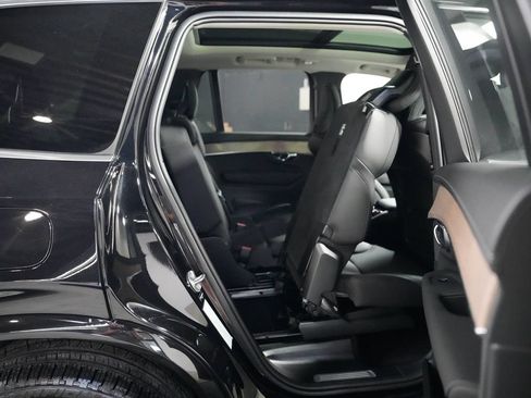 Used 2025 Volvo XC90 B6 Plus AWD/4WD image 35