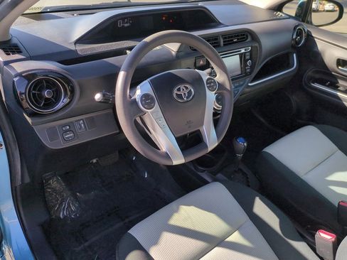 Used 2016 Toyota Prius C One image 12