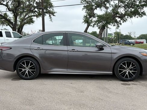 Certified 2024 Toyota Camry SE FWD image 4