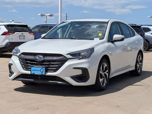 Certified 2025 Subaru Legacy Premium w/ Popular Package #1 AWD/4WD image 9