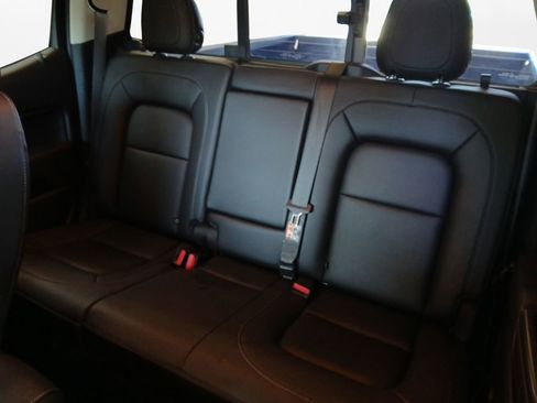 Used 2019 Chevrolet Colorado ZR2 image 23