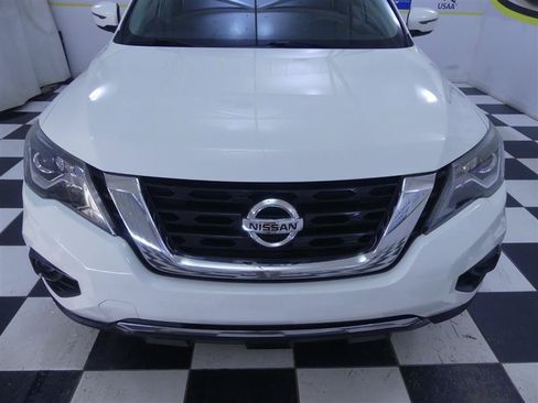 Used 2018 Nissan Pathfinder S AWD/4WD image 31