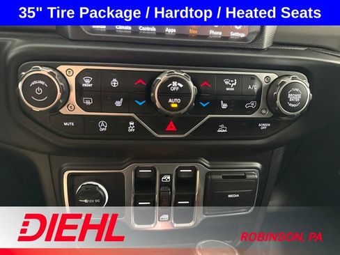 Used 2023 Jeep Wrangler Unlimited Sport AWD/4WD image 31