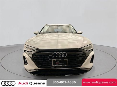 Certified 2024 Audi Q8 e-tron Premium Plus w/ Premium Plus Package image 6