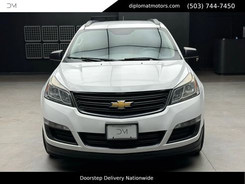 Used 2017 Chevrolet Traverse LS image 10