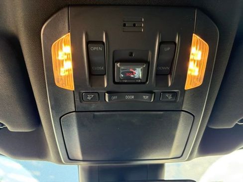 Used 2022 Toyota Highlander XSE FWD image 26