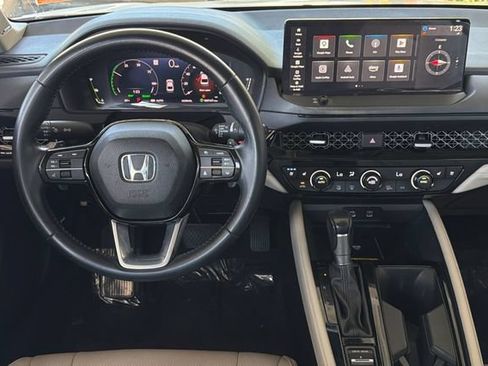 Certified 2023 Honda Accord Touring image 18
