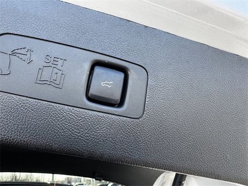 Certified 2025 Lincoln Corsair Reserve w/ Jet Appearance Package image 45