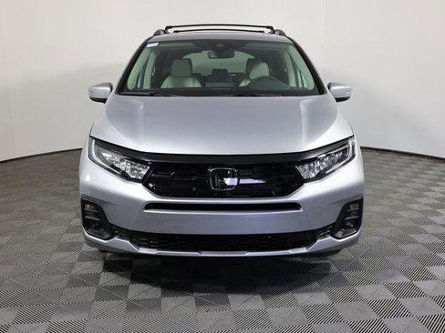 New 2026 Honda Odyssey Touring image 2
