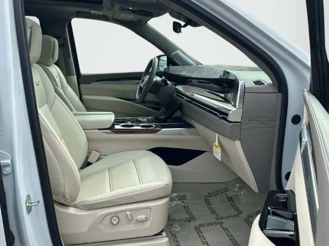 Used 2026 Cadillac Escalade Platinum Luxury AWD/4WD image 22