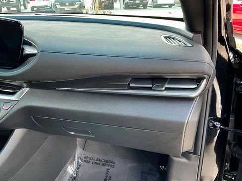 Used 2024 Buick Envista Preferred w/ Convenience I Package FWD image 19