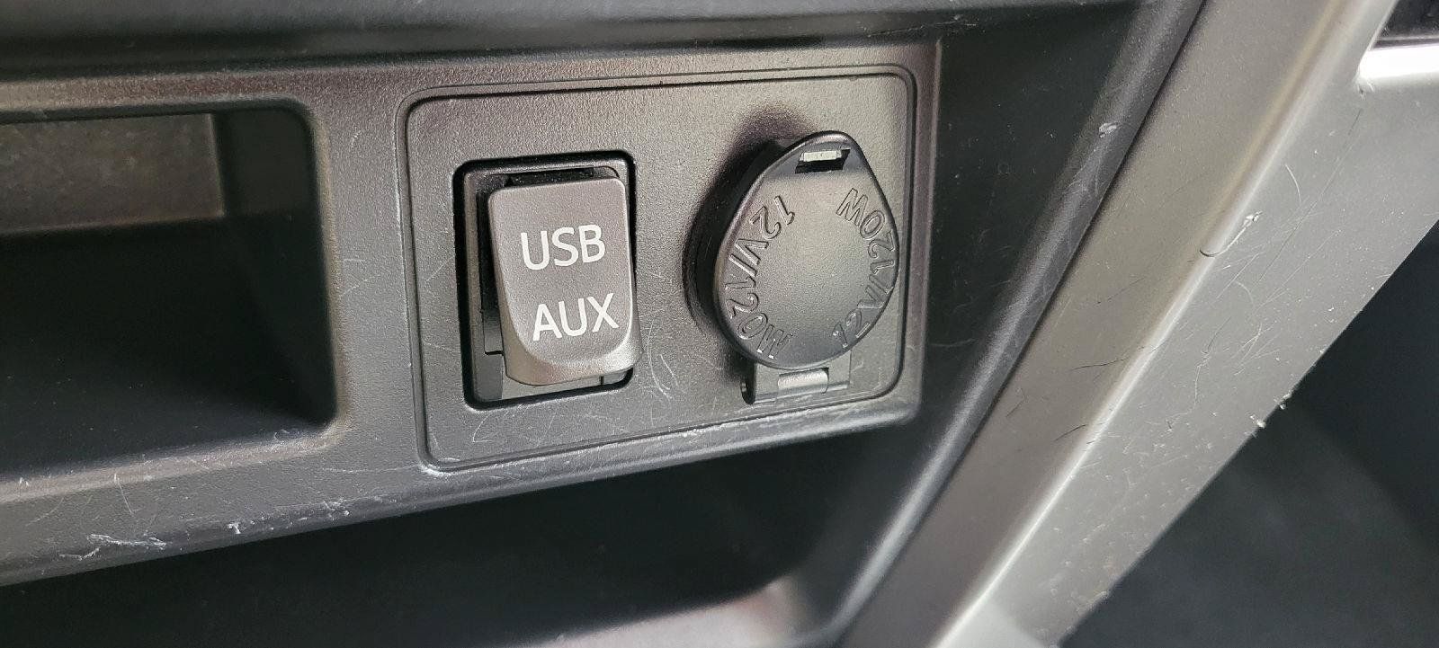 Used 2018 Toyota 4Runner SR5 Premium AWD/4WD image 19