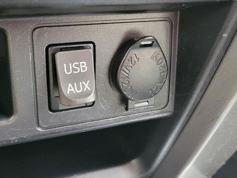 Used 2018 Toyota 4Runner SR5 Premium AWD/4WD image 19