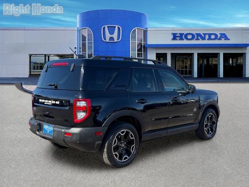 Used 2025 Ford Bronco Sport Outer Banks w/ Outer Banks Tech Package+ AWD/4WD image 8