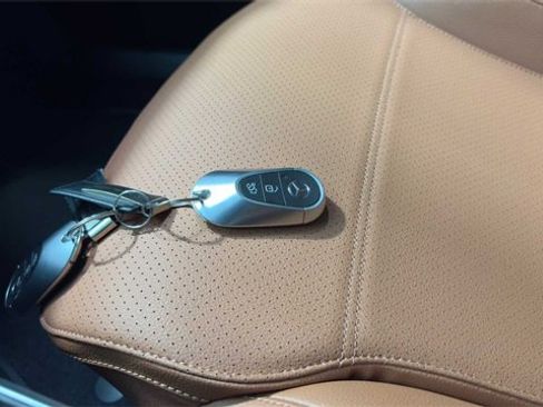 Used 2023 Mercedes-Benz C 300 Sedan image 29