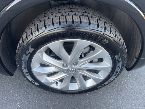 Used 2018 Buick Envision Premium image 8