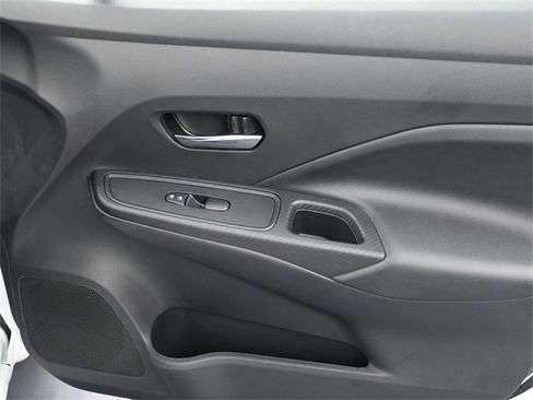New 2025 Nissan Versa SV w/ Trunk Package image 31