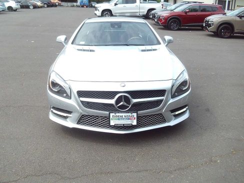 Used 2013 Mercedes-Benz SL 550 image 8