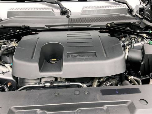 Certified 2023 Land Rover Defender 110 SE AWD/4WD image 29