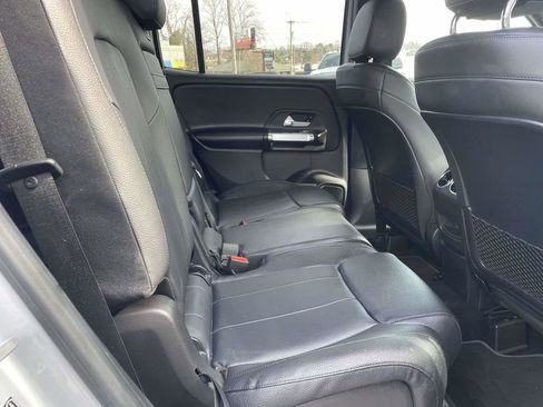 Used 2020 Mercedes-Benz GLB 250 4MATIC image 18
