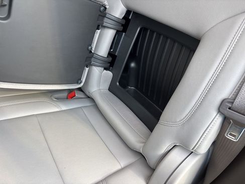 Used 2024 Chevrolet Silverado 2500 LTZ w/ LTZ Premium Package image 49