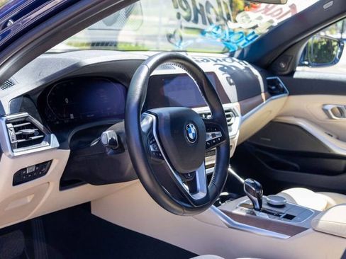 Used 2020 BMW 330i Sedan w/ Premium Package image 19