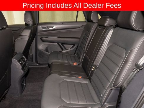 Used 2025 Volkswagen Atlas Cross Sport SEL R-Line AWD/4WD image 10