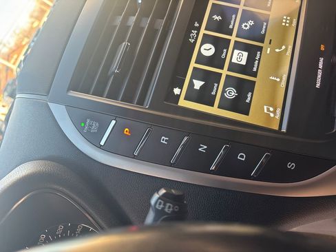 Used 2016 Lincoln MKC Select image 29