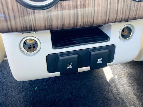 Used 2019 Land Rover Range Rover HSE image 27