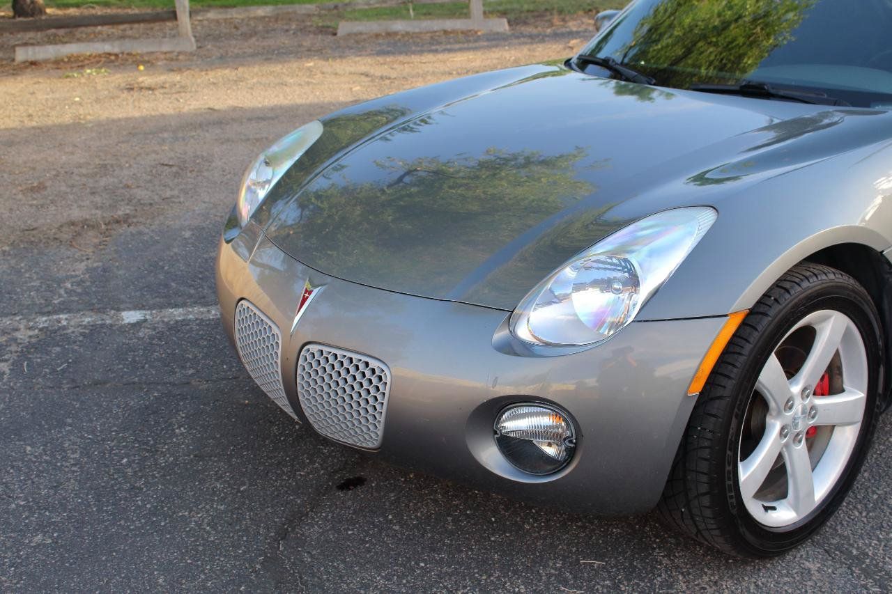 Used 2007 Pontiac Solstice Convertible w/ Premium Package RWD image 6
